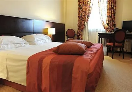 ホテル カザーリ チェゼーナ