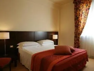 ホテル カザーリ 4*