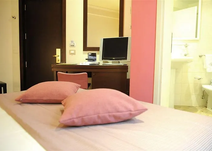 卡萨里酒店 切塞纳